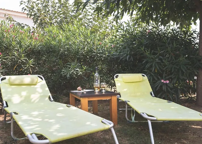 Maison A Prunete Jardin Piscine Acces Direct Σπίτι διακοπών *