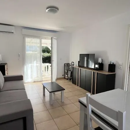 Semesterbostad Maison A Prunete Jardin Piscine Acces Direct *