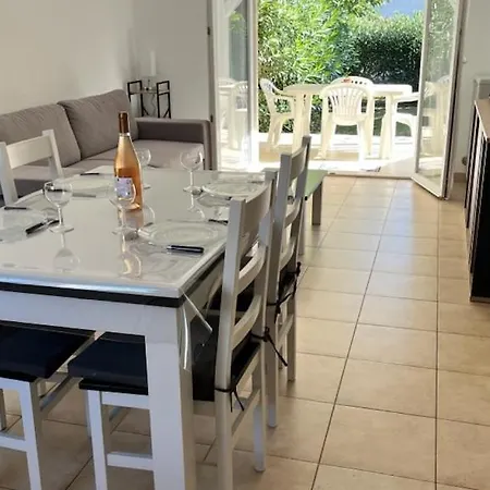 Semesterbostad Maison A Prunete Jardin Piscine Acces Direct *