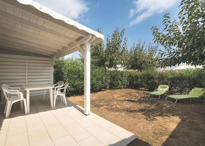 Maison A Prunete Jardin Piscine Acces Direct Cervione